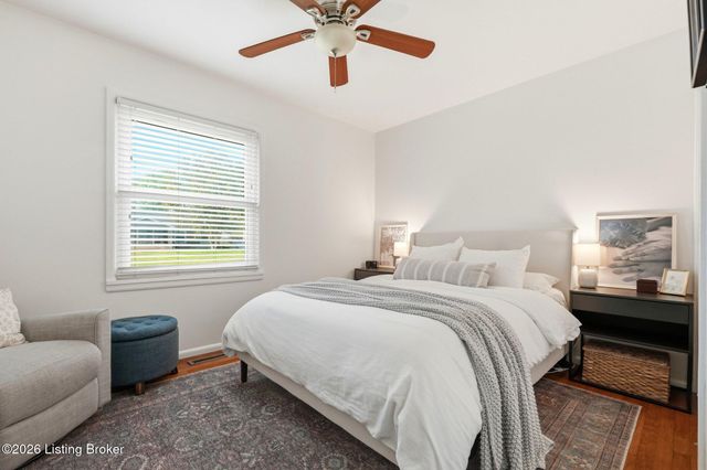 9409 Sue Helen Dr, Louisville, KY 40299