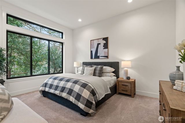 7329 151st Avenue NE, Redmond, WA 98052