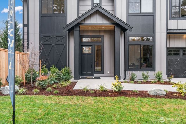 7329 151st Avenue NE, Redmond, WA 98052