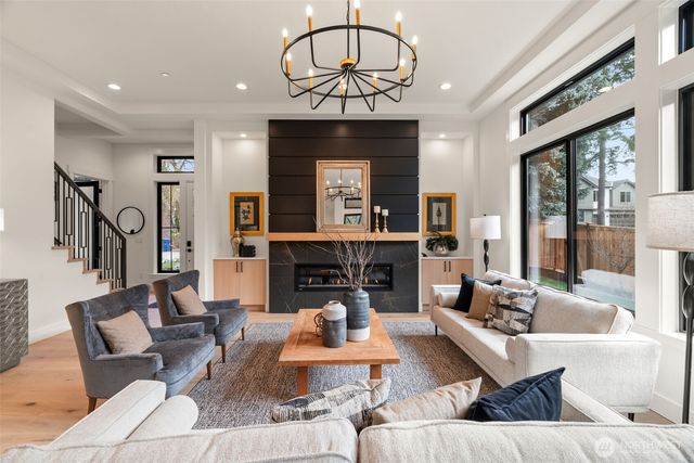 7329 151st Avenue NE, Redmond, WA 98052