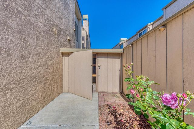 2442 N Main Street A, Salinas, CA 93906