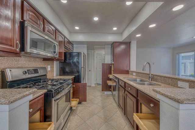 2442 N Main Street A, Salinas, CA 93906