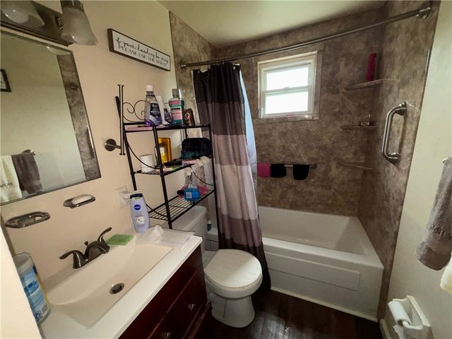 7980 Aber Rd, Penn Hills, PA 15147