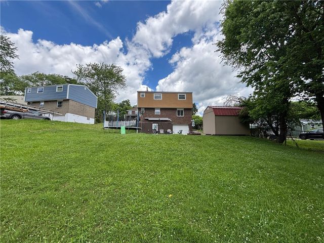7980 Aber Rd, Penn Hills, PA 15147
