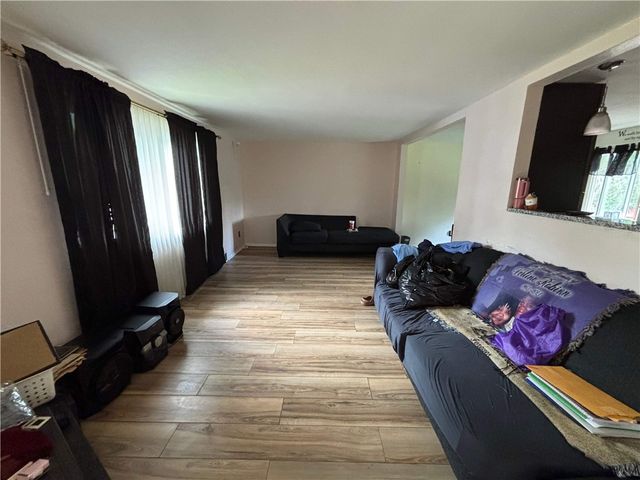 7980 Aber Rd, Penn Hills, PA 15147