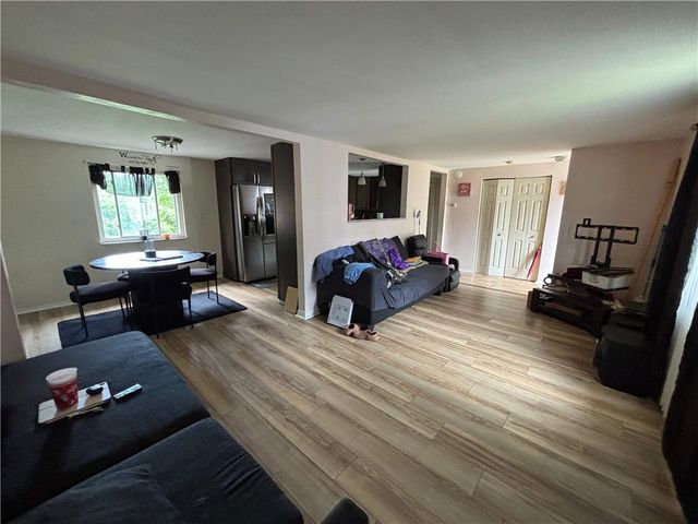 7980 Aber Rd, Penn Hills, PA 15147