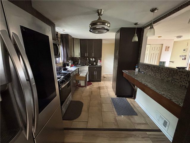 7980 Aber Rd, Penn Hills, PA 15147