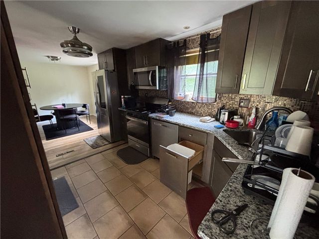 7980 Aber Rd, Penn Hills, PA 15147