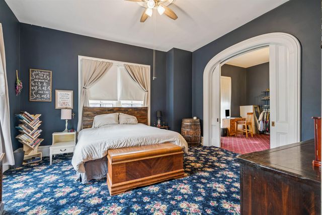 300 E Union Street, Manchester, IA 52057