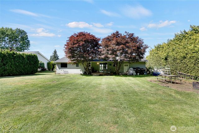 816 Vine Circle, Lynden, WA 98264