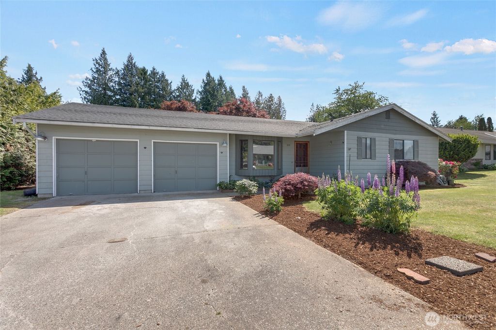 816 Vine Circle, Lynden, WA 98264