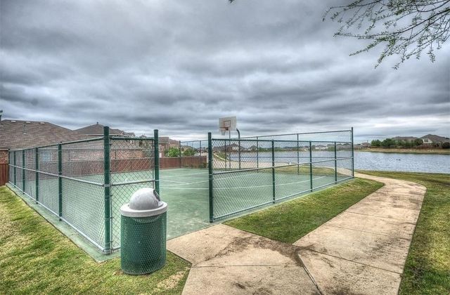 3817 Summersville Lane, Fort Worth, TX 76244