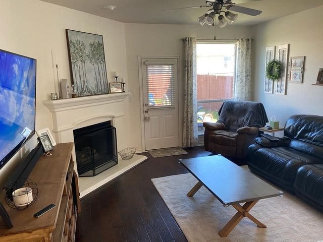 3817 Summersville Lane, Fort Worth, TX 76244