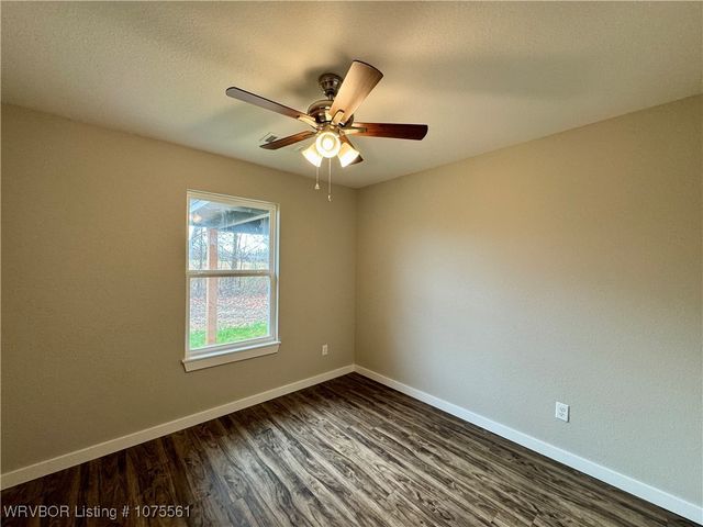 410 Deer-Run Road, Muldrow, OK 74954