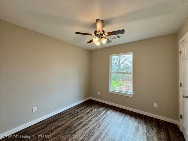 410 Deer-Run Road, Muldrow, OK 74954