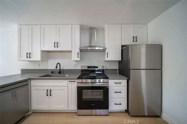 425 N Raymond Avenue, Pasadena, CA 91103