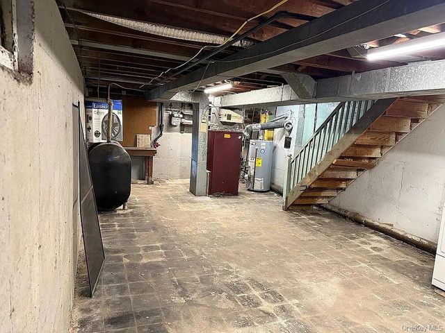 152-61 11th Avenue, Whitestone, NY 11357