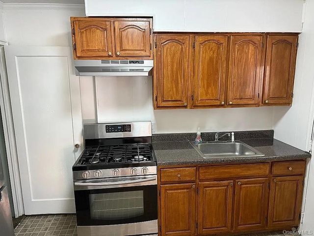 152-61 11th Avenue, Whitestone, NY 11357