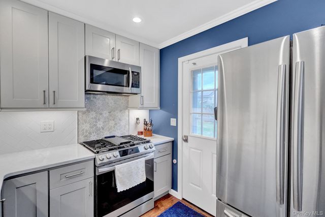 96 Washington Avenue, Islip Terrace, NY 11752