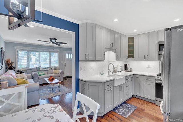 96 Washington Avenue, Islip Terrace, NY 11752