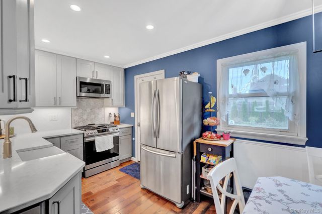 96 Washington Avenue, Islip Terrace, NY 11752