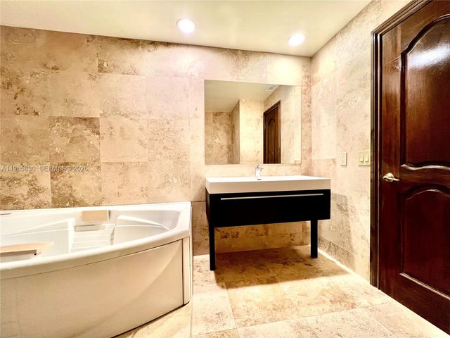 245 Poinciana Island Dr 505, Sunny Isles Beach, FL 33160