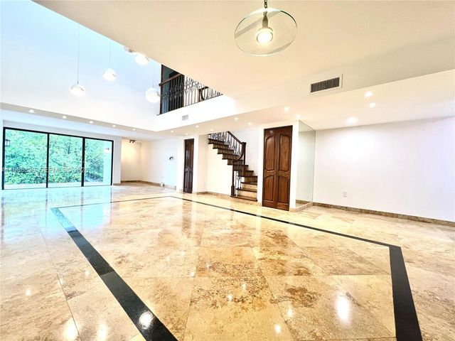 245 Poinciana Island Dr 505, Sunny Isles Beach, FL 33160