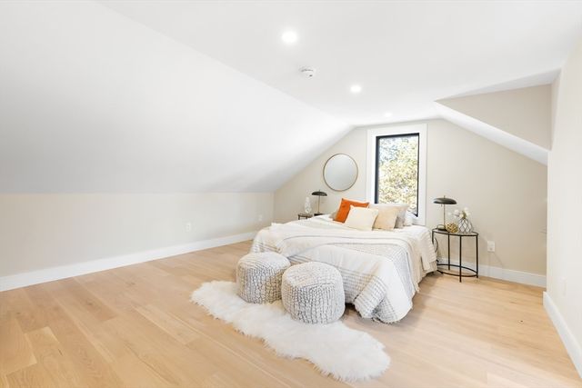 12 Pennsylvania 12, Newton, MA 02461