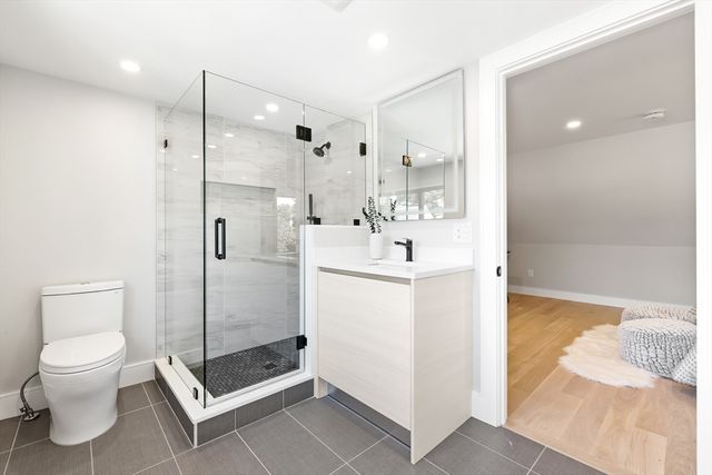 12 Pennsylvania 12, Newton, MA 02461