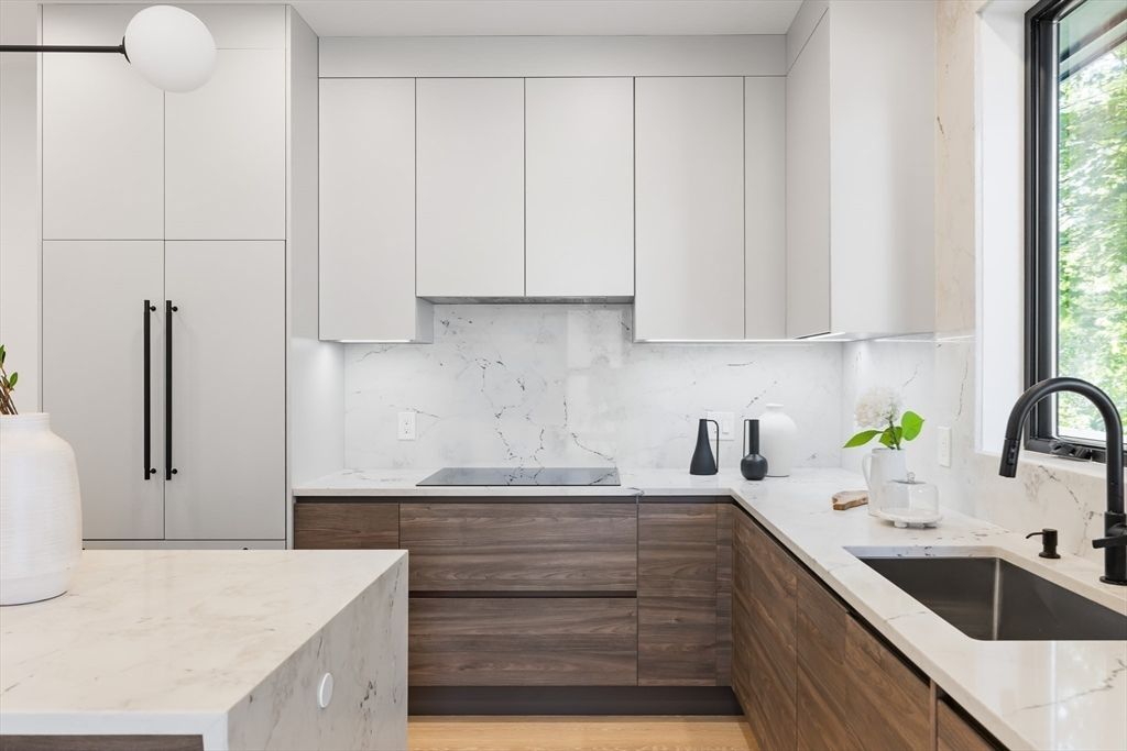 12 Pennsylvania 12, Newton, MA 02461