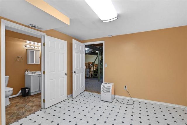 8606 E 79 th Street, Kansas City, MO 64138