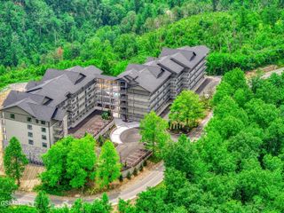855 Campbell Lead Road, Gatlinburg, TN 37738