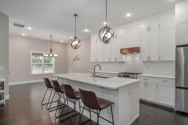 676 Greer Avenue, Nixa, MO 65714