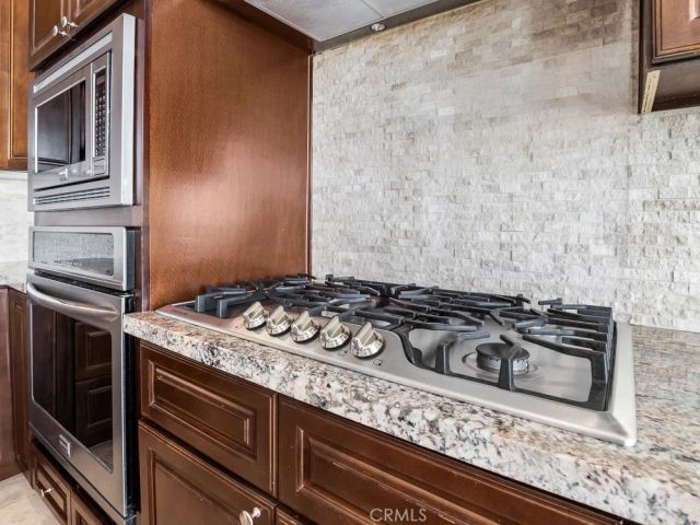 568 Via Pueblo, Riverside, CA 92507