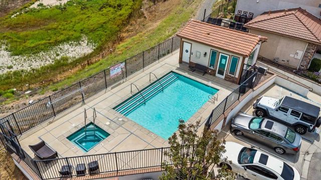 568 Via Pueblo, Riverside, CA 92507