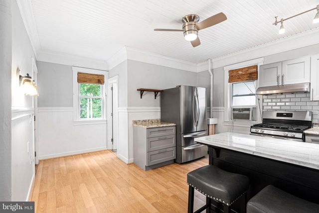 220 HOLLYWOOD DR, Hamilton, NJ 08609
