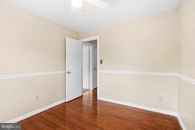 220 HOLLYWOOD DR, Hamilton, NJ 08609