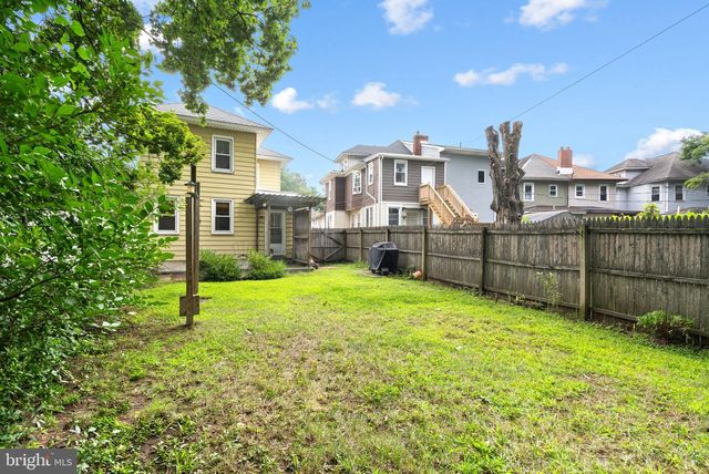 220 HOLLYWOOD DR, Hamilton, NJ 08609
