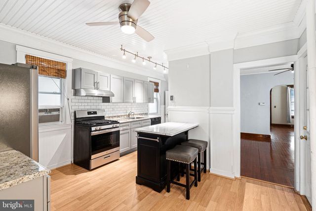 220 HOLLYWOOD DR, Hamilton, NJ 08609