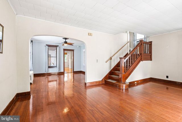 220 HOLLYWOOD DR, Hamilton, NJ 08609