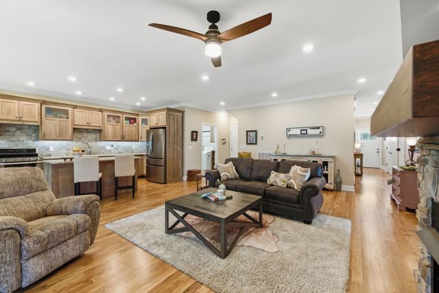 25 Dry Fork Dr, Winchester, TN 37398