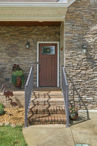 25 Dry Fork Dr, Winchester, TN 37398