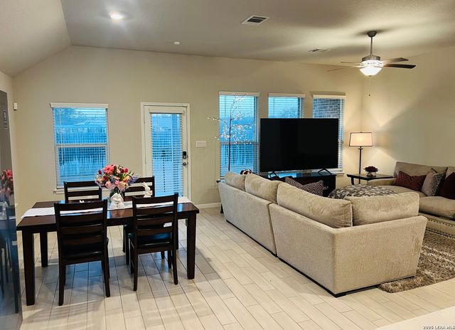 15003 Whitton Way, San Antonio, TX 78254