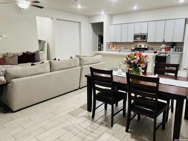 15003 Whitton Way, San Antonio, TX 78254