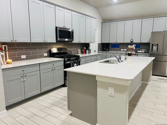 15003 Whitton Way, San Antonio, TX 78254