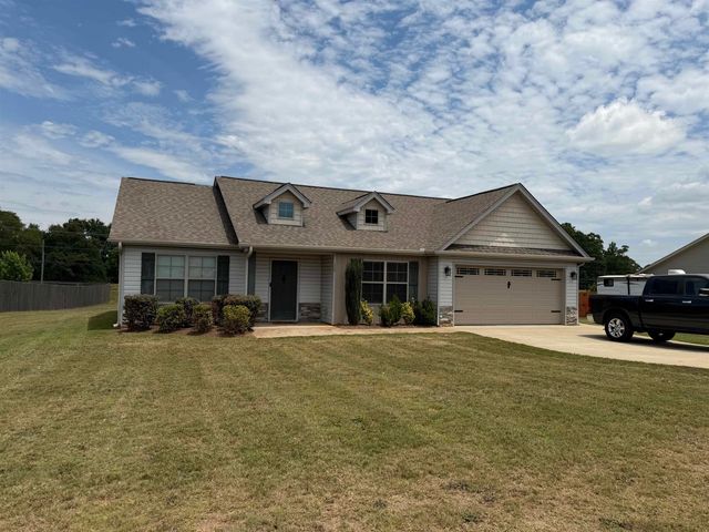 111 Manor House Lane, Chesnee, SC 29323