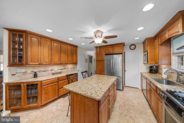 2528 RAVEN RD, Wilmington, DE 19810