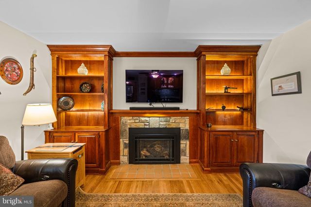 2528 RAVEN RD, Wilmington, DE 19810