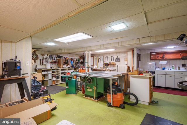 2528 RAVEN RD, Wilmington, DE 19810