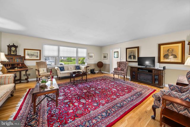2528 RAVEN RD, Wilmington, DE 19810